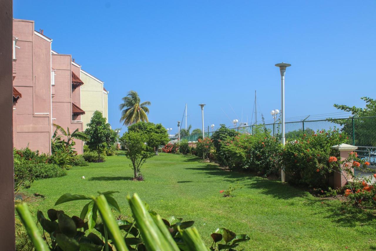 Fisherman Point Beach Resort Ocho Rios Esterno foto